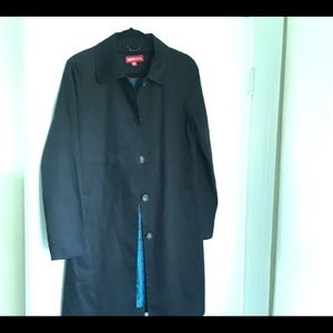 Light weight coat